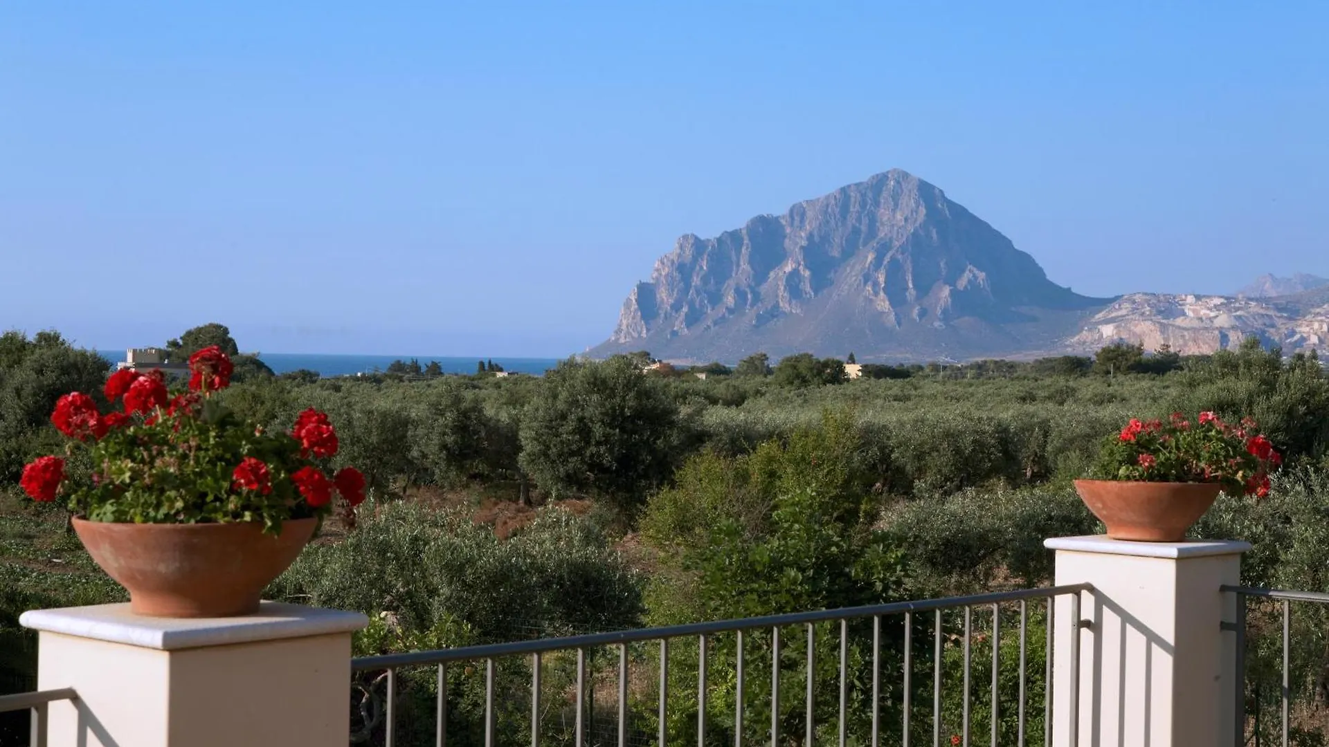 ***  Baglio Sant'Andrea Bed & Breakfast Valderice Italy