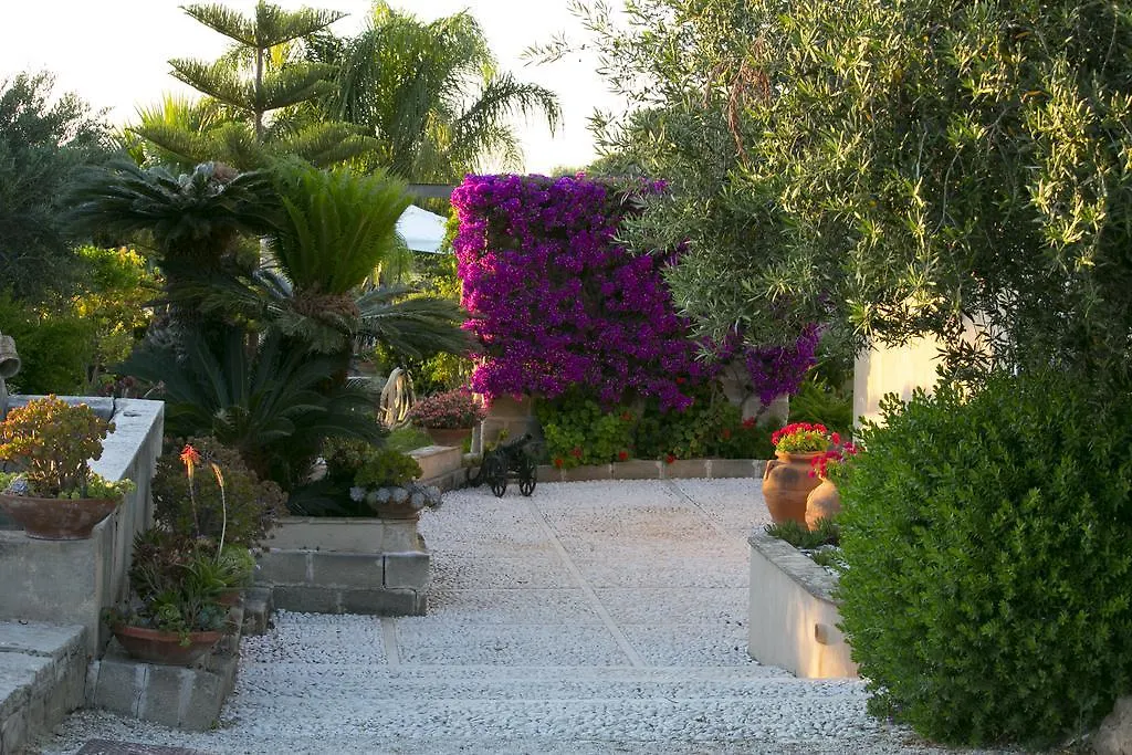 Baglio Sant'Andrea Bed & Breakfast Valderice